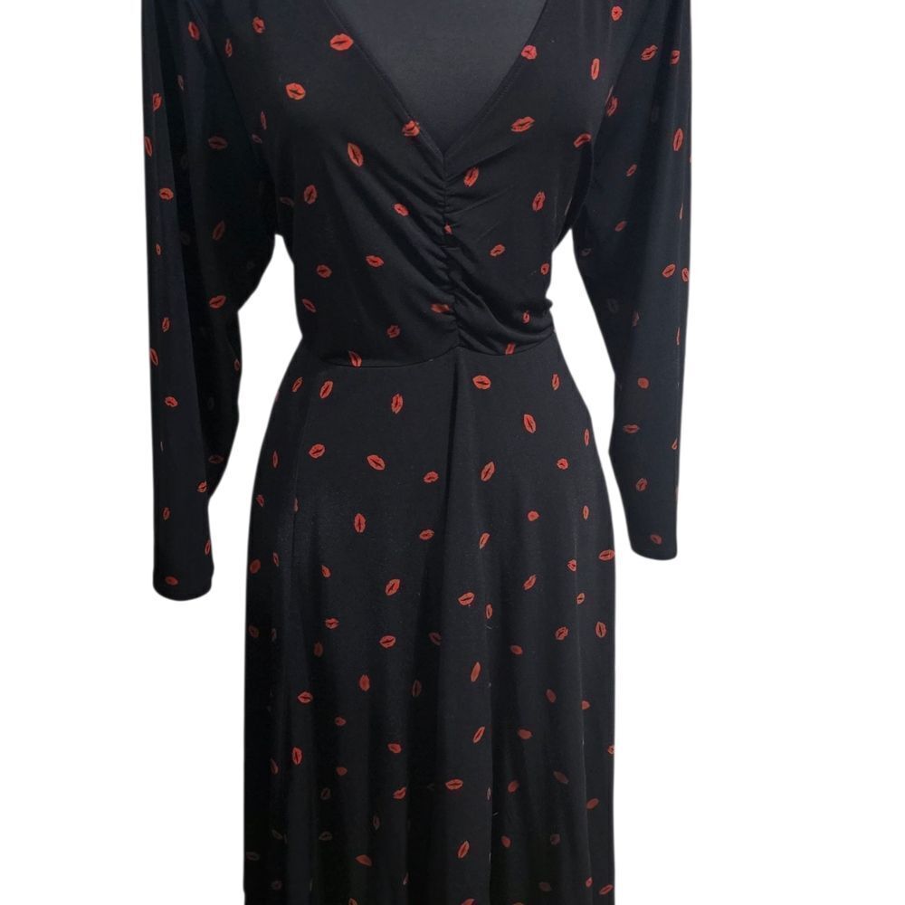 Torrid Black Red Kiss Print Fit Flare Dress Sz 2 image 2